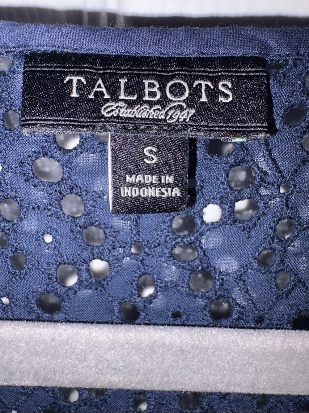 Talbots Blue Eyelet Open Knit Cardigan Top Size Small 100% Cotton Boho - Picture 3 of 8
